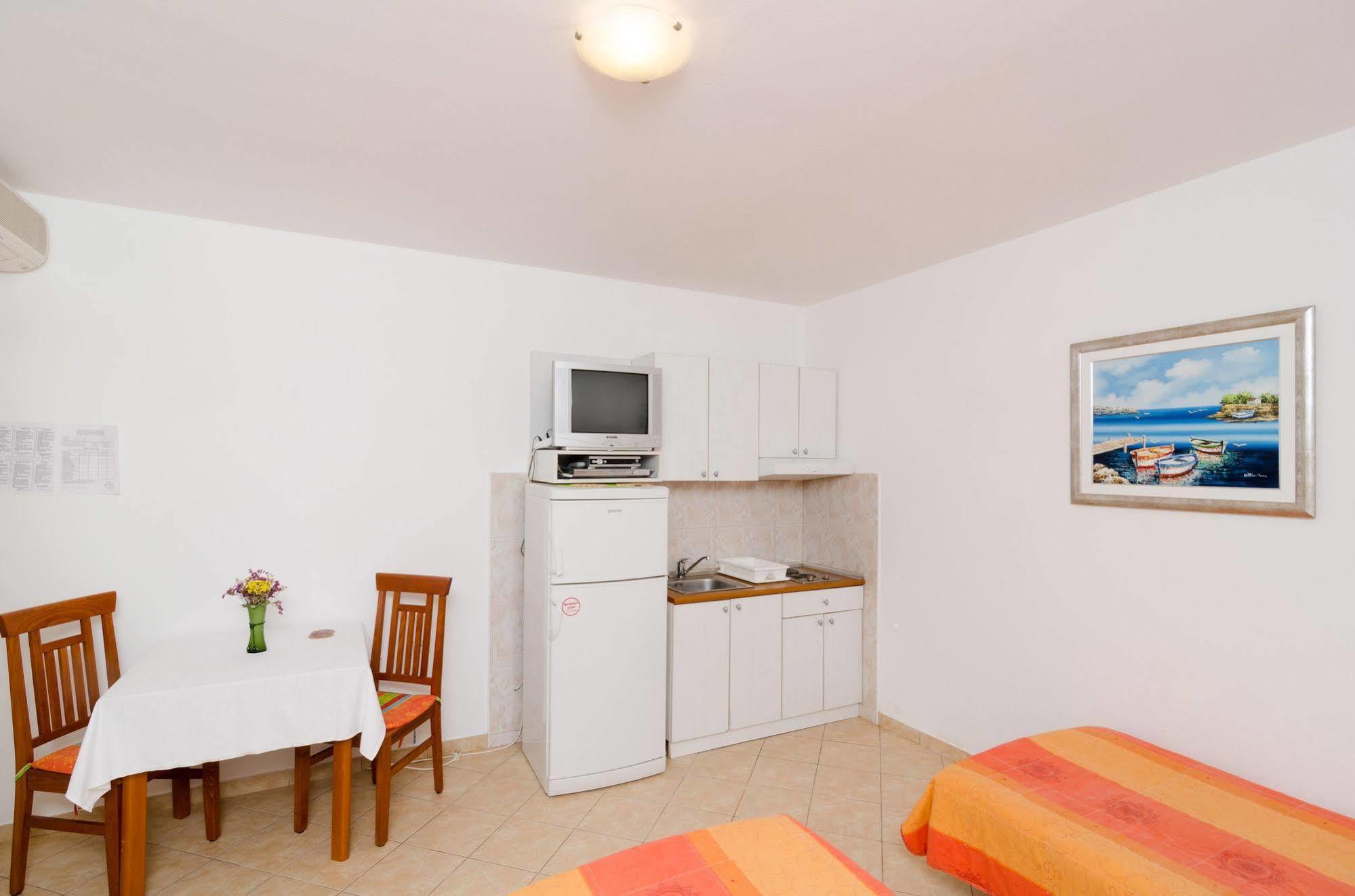 Apartments Kusalo ดูบรอฟนิก ภายนอก รูปภาพ